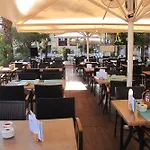 Ξενοδοχείο Miramar 4*