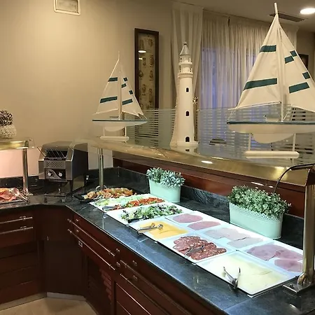 Miramar Отель 4*